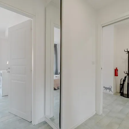 Guesthost - Lovely Flat X6 In Santa Rita * Torino